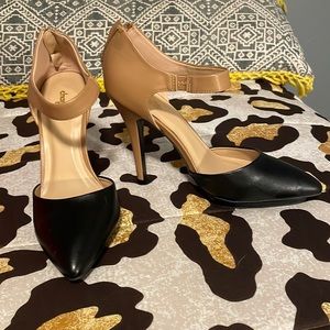 Black and nude size 9 heels;